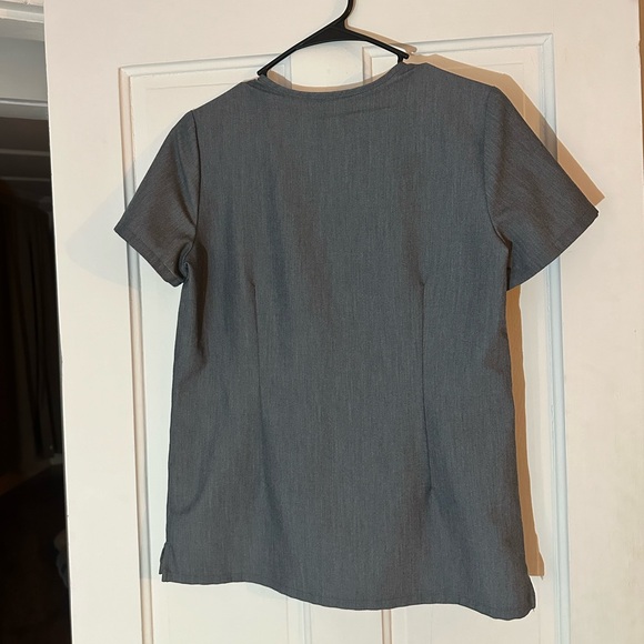 Graphite Gray Figs Scrub Set - Picture 3 of 6